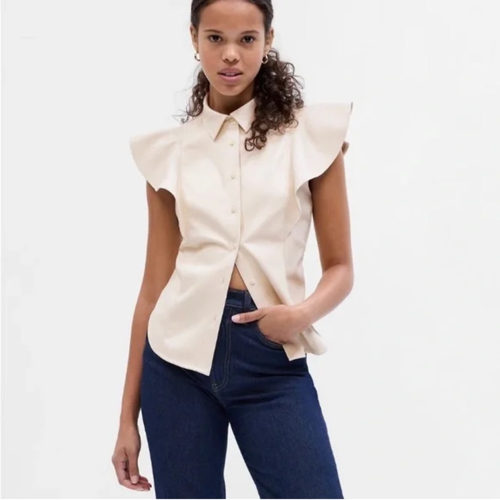 NWT GAP Women's Vegan Faux Leather Cream Button-Down Shirt Size Medium